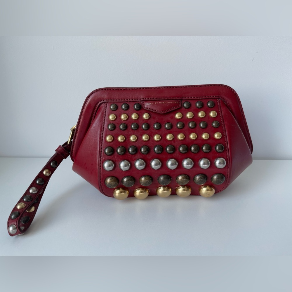 Marc by Marc Jacobs runway clutch. Never worn. Kept in the bin.